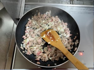 豚肉と玉ねぎの炒め